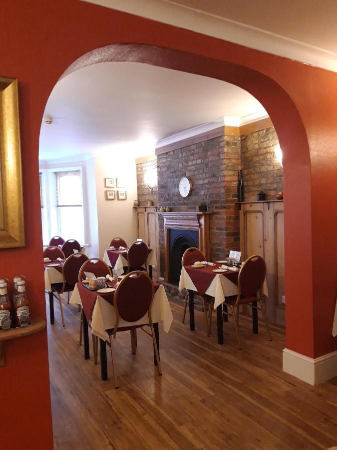 The Berkeley Guesthouse Истборн Екстериор снимка