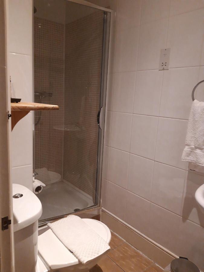 The Berkeley Guesthouse Истборн Екстериор снимка