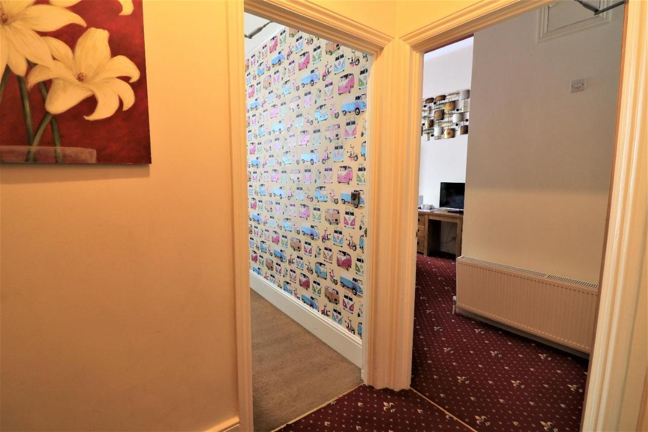 The Berkeley Guesthouse Истборн Екстериор снимка