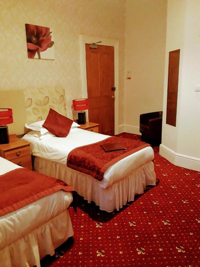The Berkeley Guesthouse Истборн Екстериор снимка