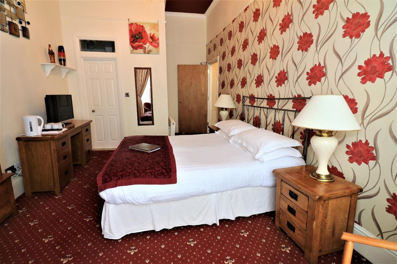 The Berkeley Guesthouse Истборн Екстериор снимка